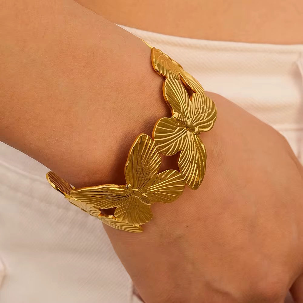 BUTTERFLY CUFF