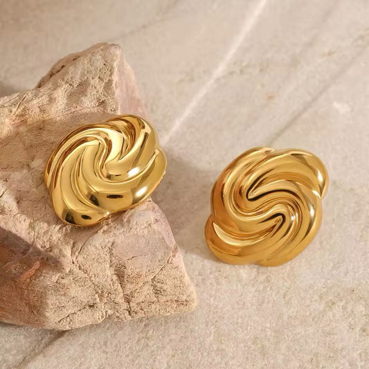 CHEZ EARRING
