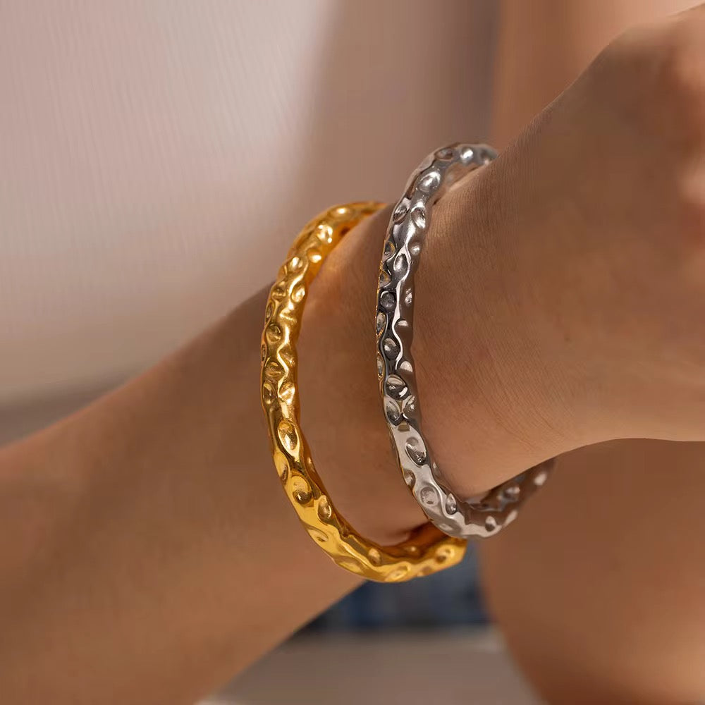 HOLA CUFF